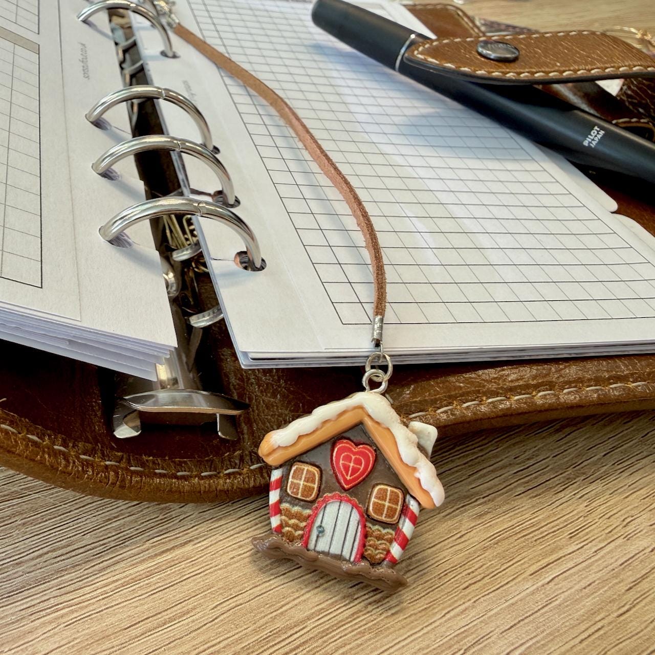 Gingerbread House Accessories - Page marker or clip - Ring Planner Accessories & Deco