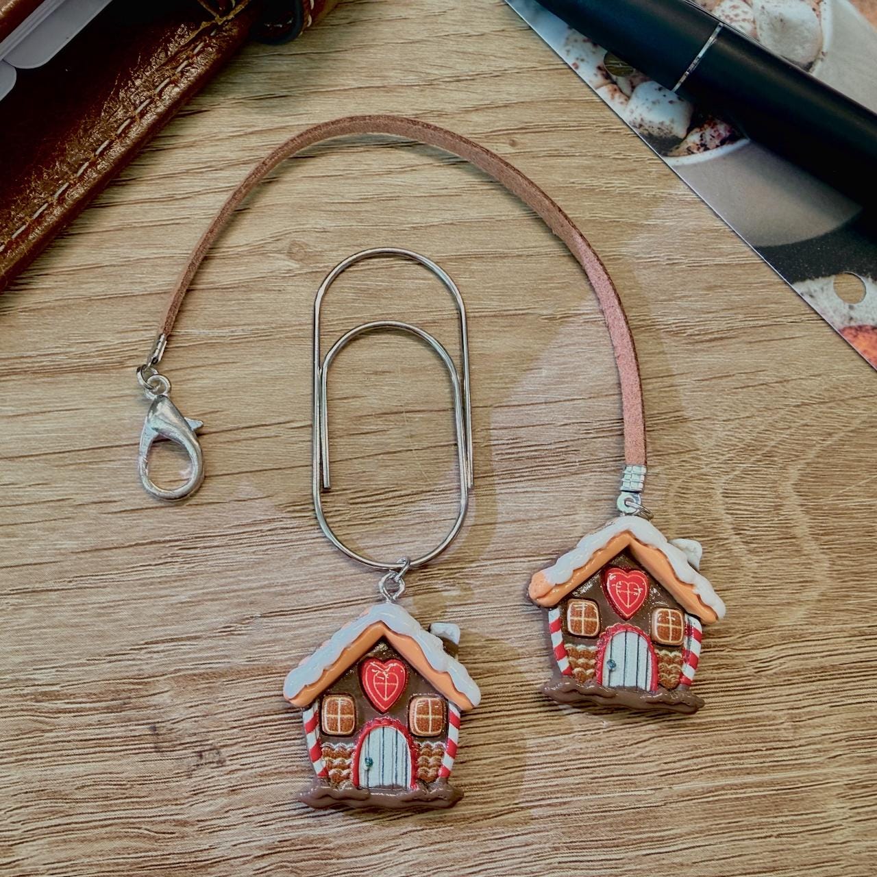 Gingerbread House Accessories - Page marker or clip - Ring Planner Accessories & Deco