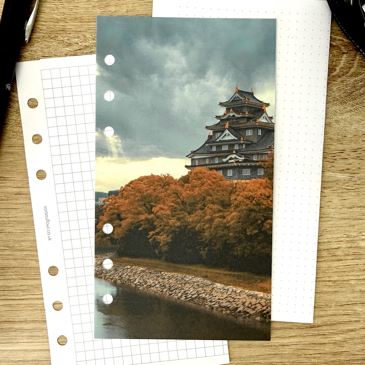 Autumn Castle in Japan Dashboard - Choose Your Ring or Disc Planner Size