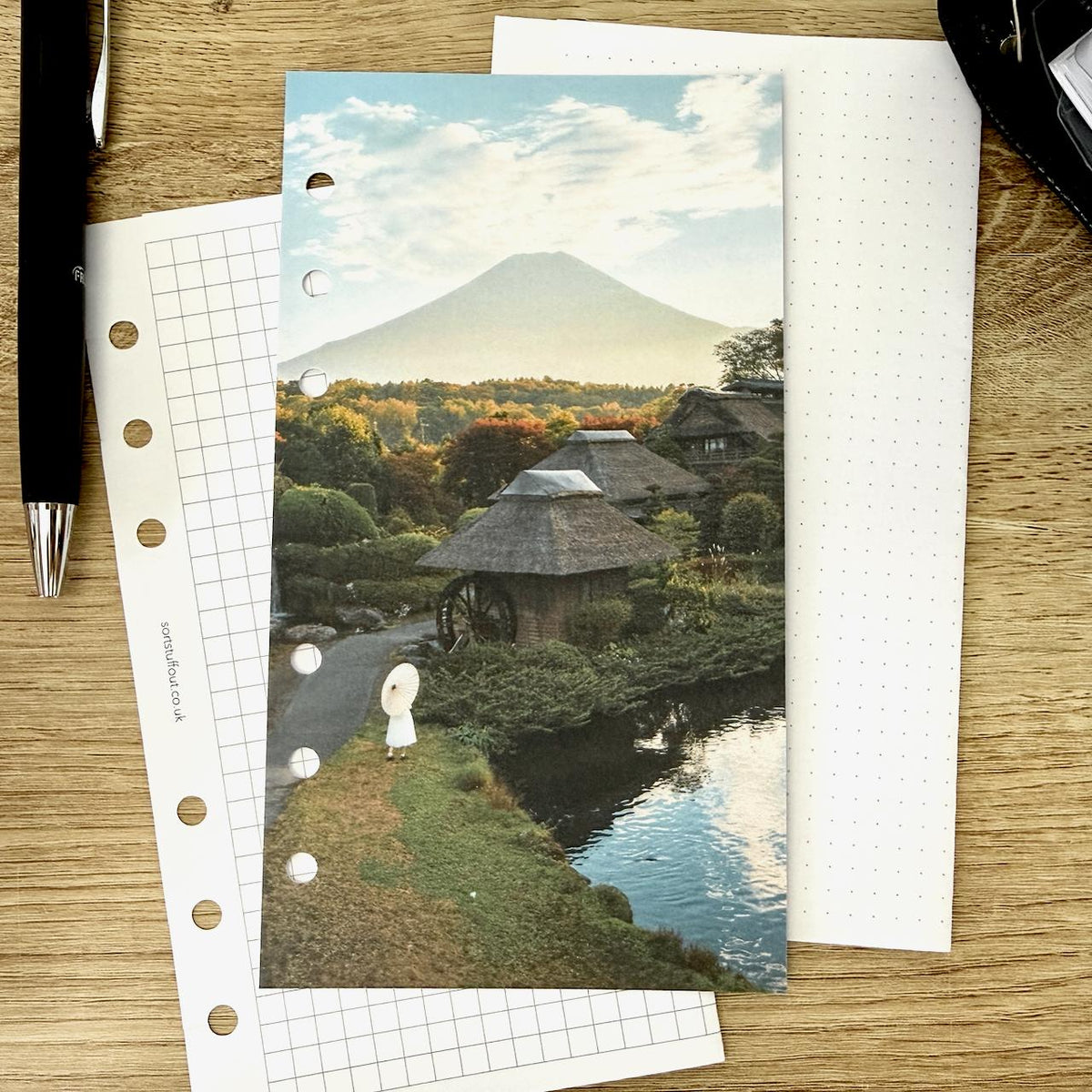 Autumn in Japan Dashboard - Choose Your Ring or Disc Planner Size