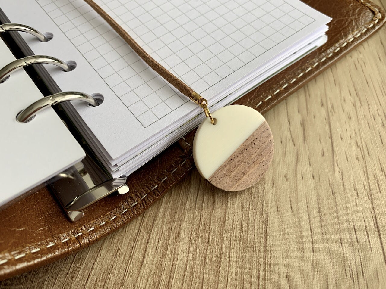 Wooden Circle Bookmark - Accessories for Ring Planners